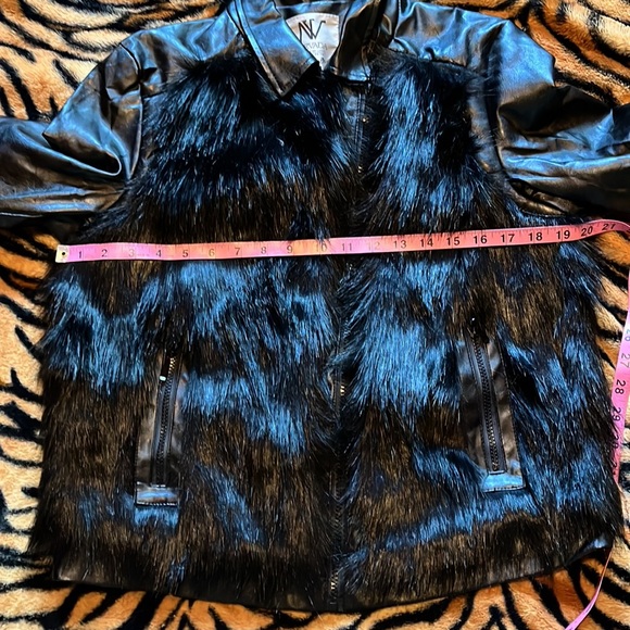 Nevada Faux Leather/Faux Fur bomber jacket/Sz L - Picture 6 of 6